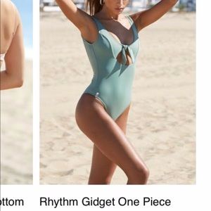 PacSun one piece swimmie!